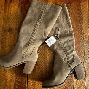 Women’s tall boots